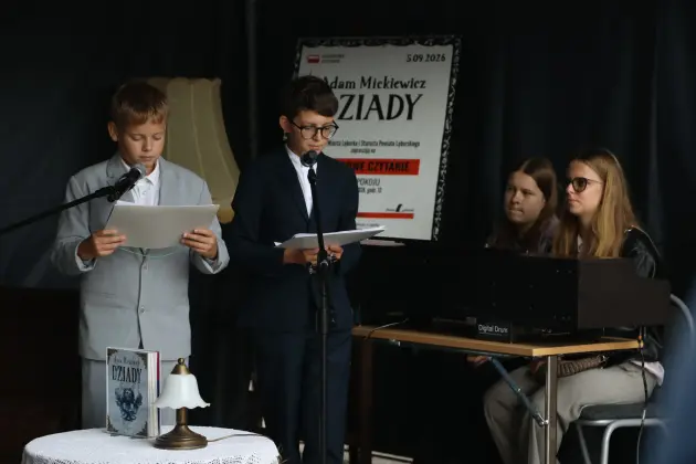 Lęborczanie wspólnie czytali „Dziady” Adama Mickiewicza