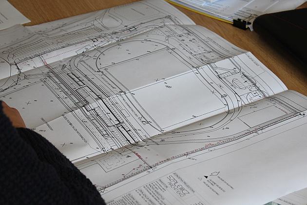 Trybuna na stadionie. Trwają konsultacje z projektantami