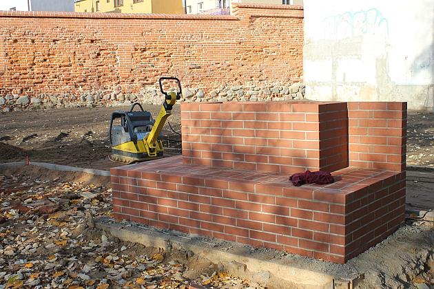 Skwer przy Przymurnej. Budowa zgodnie z planem