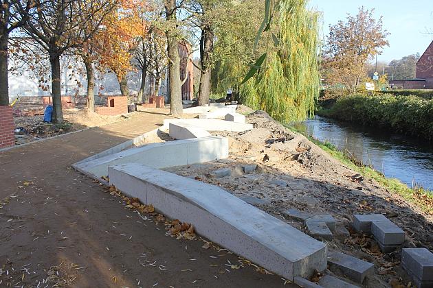 Skwer przy Przymurnej. Budowa zgodnie z planem