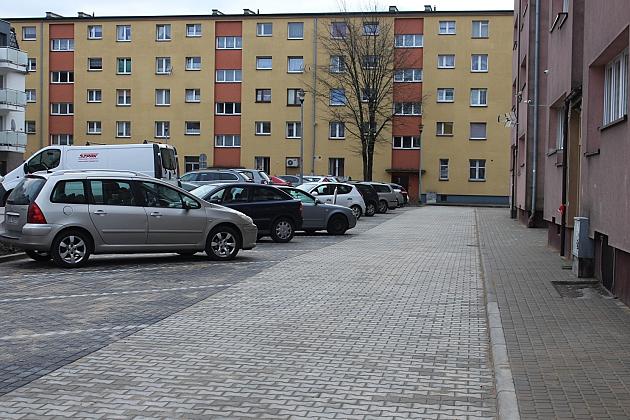 Nowe miejsca postojowe na zapleczu Orzeszkowej i „Belwederu”