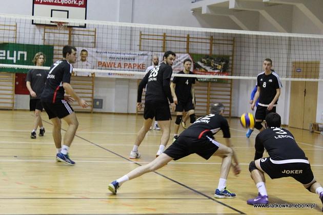 Dachy Bianga Żubry Lębork liderem Amatorskiej Ligi Siatkówki w Lęborku.