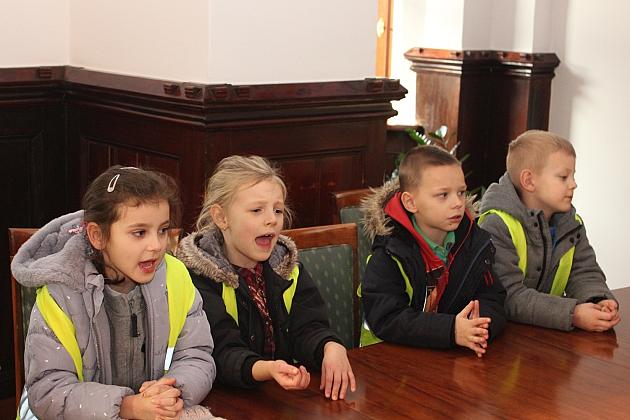 Przedświąteczna wizyta przedszkolaków