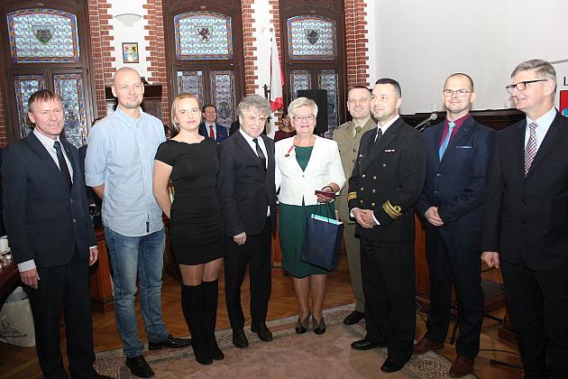 Złoty medal „Za zasługi dla obronności kraju” dla Marii Zawadzkiej