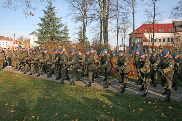 Święto Niepodległości - żołnierze i rycerze strzelali na wiwat 