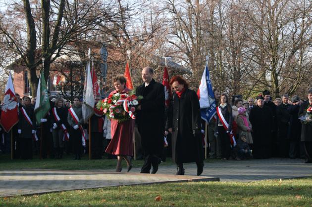 Święto Niepodległości - żołnierze i rycerze strzelali na wiwat 