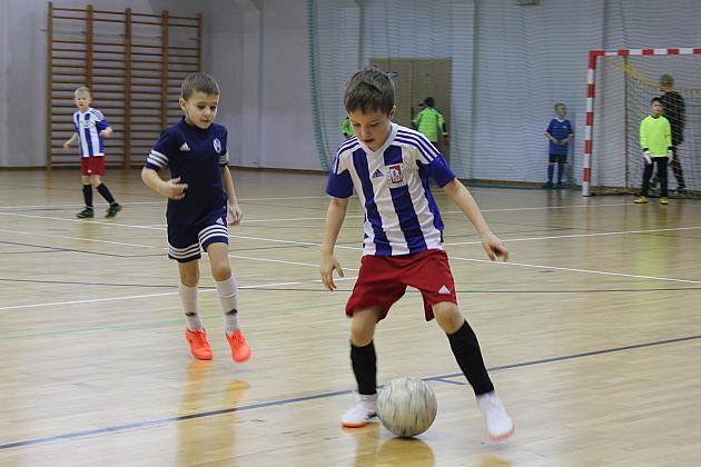 Halowy Turniej Piłki Nożnej rocznika 2010/2011