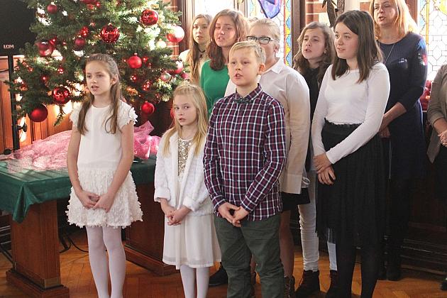 Biskup Kasyna z kolędą w ratuszu