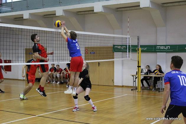 Zmiana lidera Amatorskiej Ligi Siatkówki w Lęborku