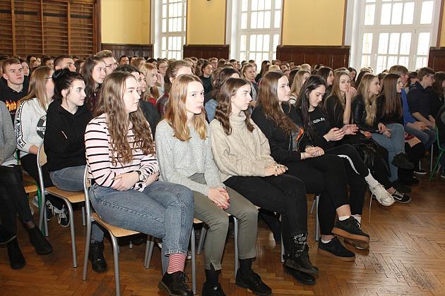 Debatowali o hejcie w życiu publicznym