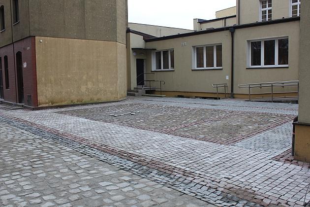 Franciszkańska i Armii Krajowej wybrukowana. Czas na Młynarską