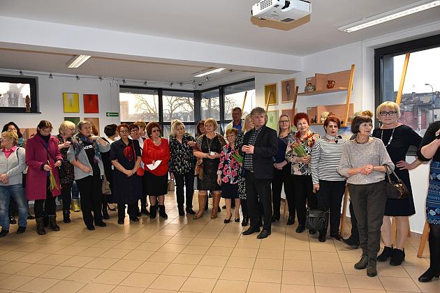 Malarki z Lęborskiego Uniwersytetu Trzeciego Wieku zaprezentowały swoje prace