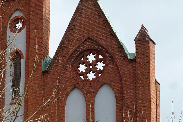 Finał I etapu remontu wieży kościoła NMP Królowej Polski