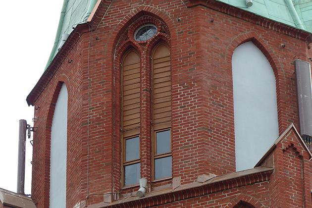 Finał I etapu remontu wieży kościoła NMP Królowej Polski