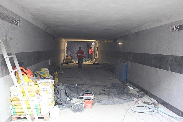 Tunel pod torami kolejowymi coraz bliżej