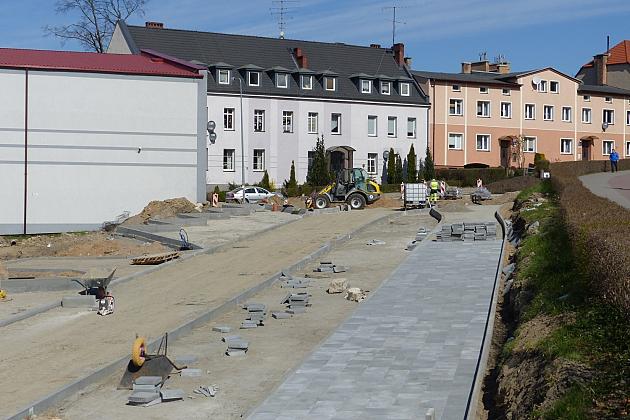 Nowa droga i parkingi w „Zakątku kultury”