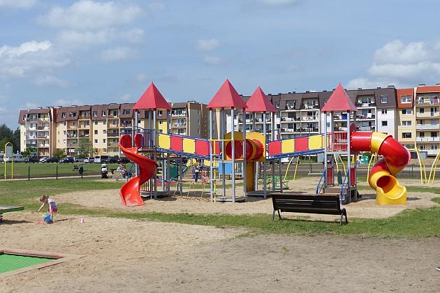 Nowy plac zabaw na Osiedlu Sportowa