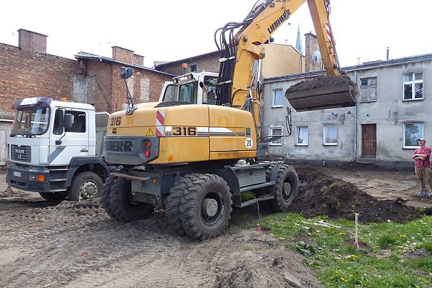 Przy ul. Malczewskiego powstaje duży teren rekreacyjny