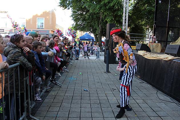 DZIEŃ DZIECKA. Super zabawa na Placu Pokoju
