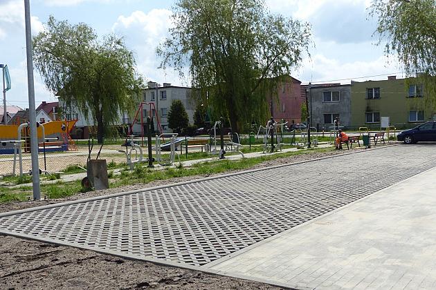 Powstał parking na 28 pojazdów przy placu zabaw