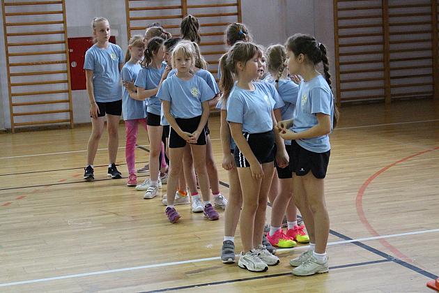 „Kto z nas lepiej i prędzej” – Konkurs Sportowy dla Szkół Podstawowych
