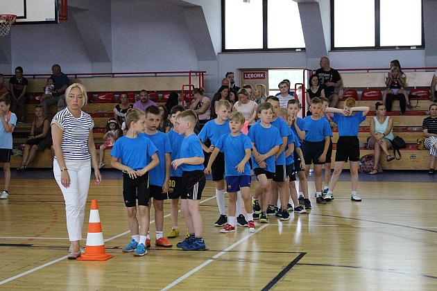 „Kto z nas lepiej i prędzej” – Konkurs Sportowy dla Szkół Podstawowych
