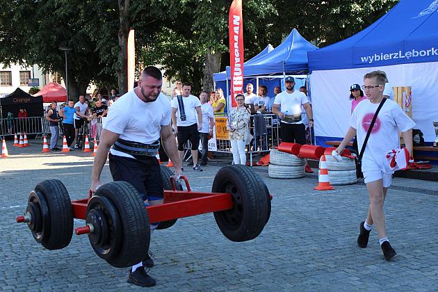 Tytani pokazali siłę na Placu Pokoju