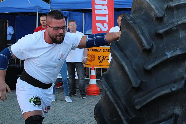 Tytani pokazali siłę na Placu Pokoju