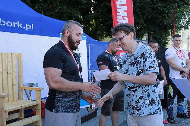 Tytani pokazali siłę na Placu Pokoju