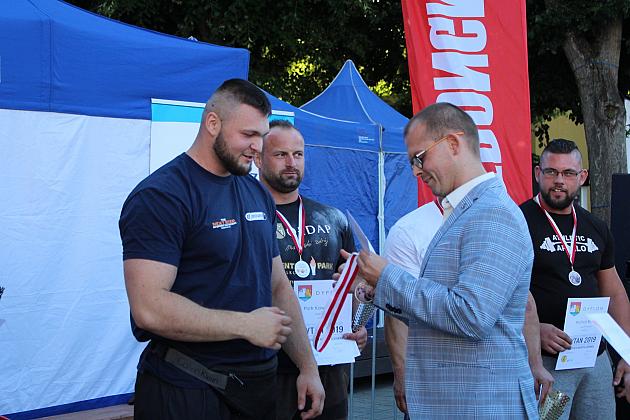 Tytani pokazali siłę na Placu Pokoju
