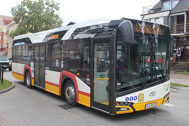 „Krótki” Solaris po ulicach miasta mknie…