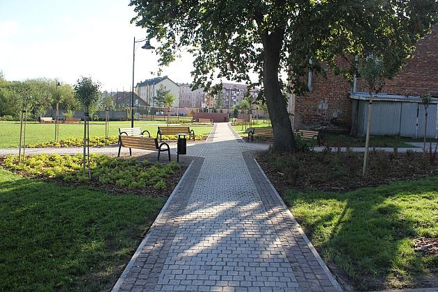 Rewitalizacyjna zmiana na podwórku przy Malczewskiego