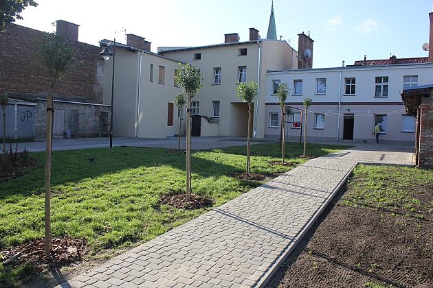 Rewitalizacyjna zmiana na podwórku przy Malczewskiego