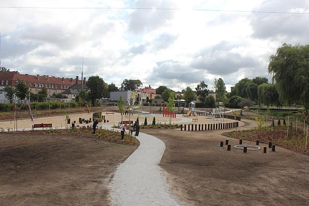 Rekreacja i wypoczynek nad rzeką przy Kazimierza Wielkiego