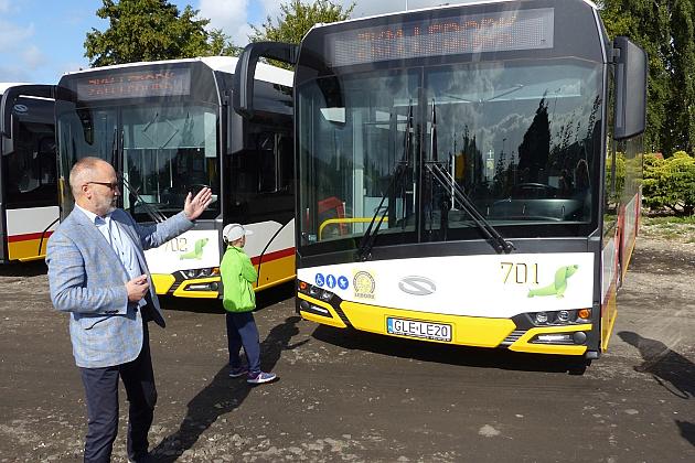 Nowe Solarisy w komplecie. Prezentacja autobusów w bazie ZKM-u