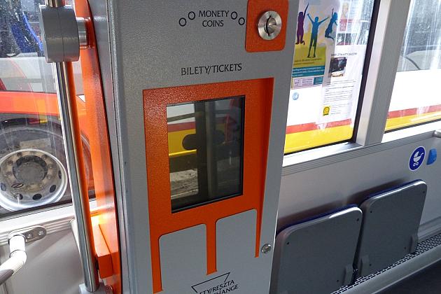 Nowe Solarisy w komplecie. Prezentacja autobusów w bazie ZKM-u