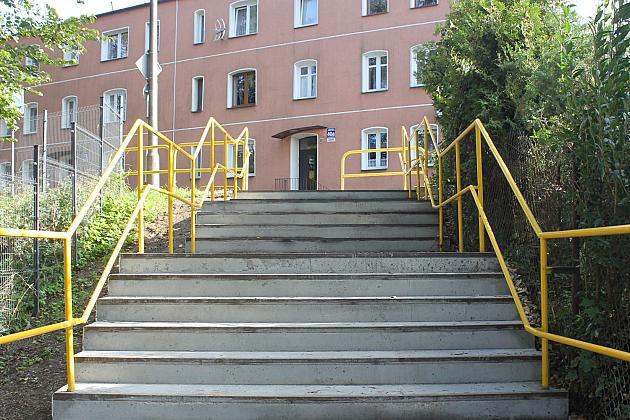 Remont schodów przy Wita Stwosza