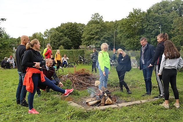 Zamiast samochodem pieszo lub rowerem