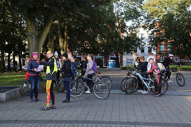 Zamiast samochodem pieszo lub rowerem