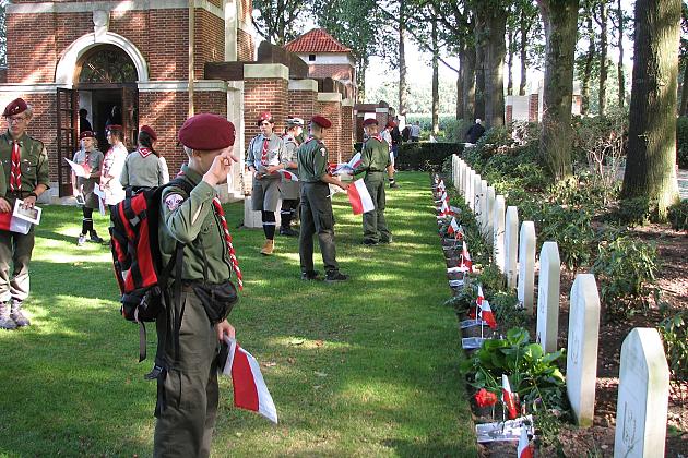 Harcerze z Lęborka na 75. rocznicy Operacji Market Garden