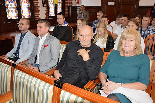 Pasowanie czeladników w ratuszu