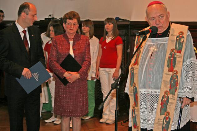 Ksiądz Biskup kolędował w ratuszu 