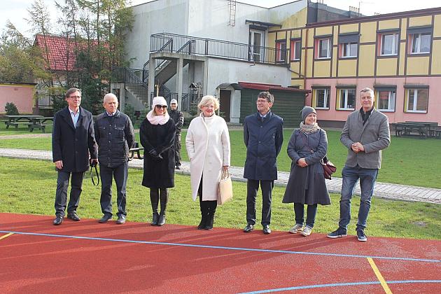 Nowe boisko w programie rewitalizacji tętni życiem