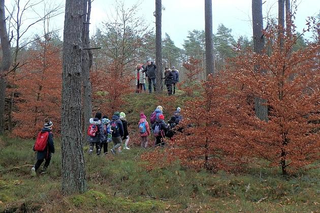 Rajd „Pocztylion” – wędrowali pieszo i na rowerach
