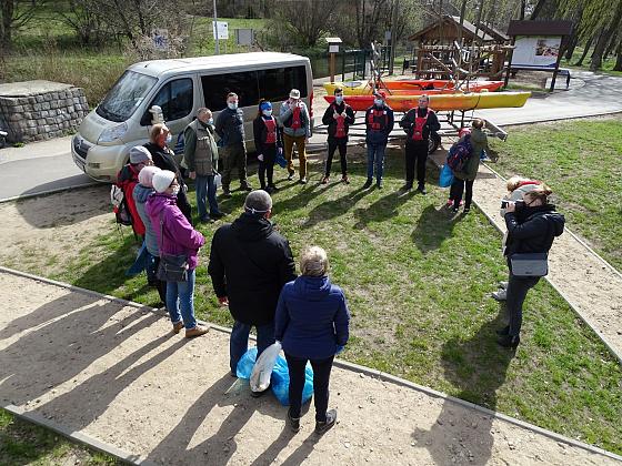 Będą czyścić rzekę Łebę