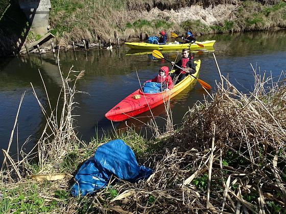 Będą czyścić rzekę Łebę