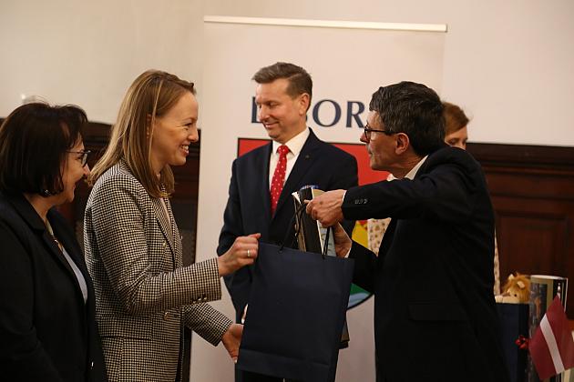 Lębork ma nowe miasto partnerskie. Umowa o współpracy z łotewskim Ogre podpisana