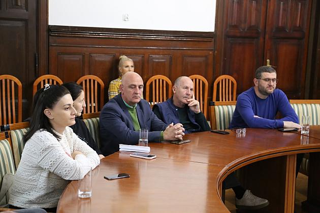 Delegacja z Gruzji w Lęborku: wizyta studyjna w zakresie termomodernizacji i odnawialnych źródeł energii