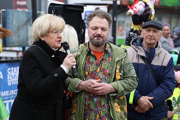 Obchody Pierwszego Dnia Wiosny w Lęborku: topienie marzann i rekreacyjny rajd pieszy