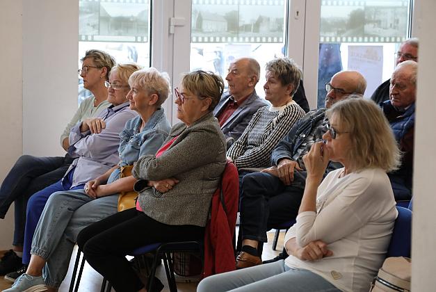Warsztaty edukacyjne dla seniorów w klubie osiedlowym „Baza”